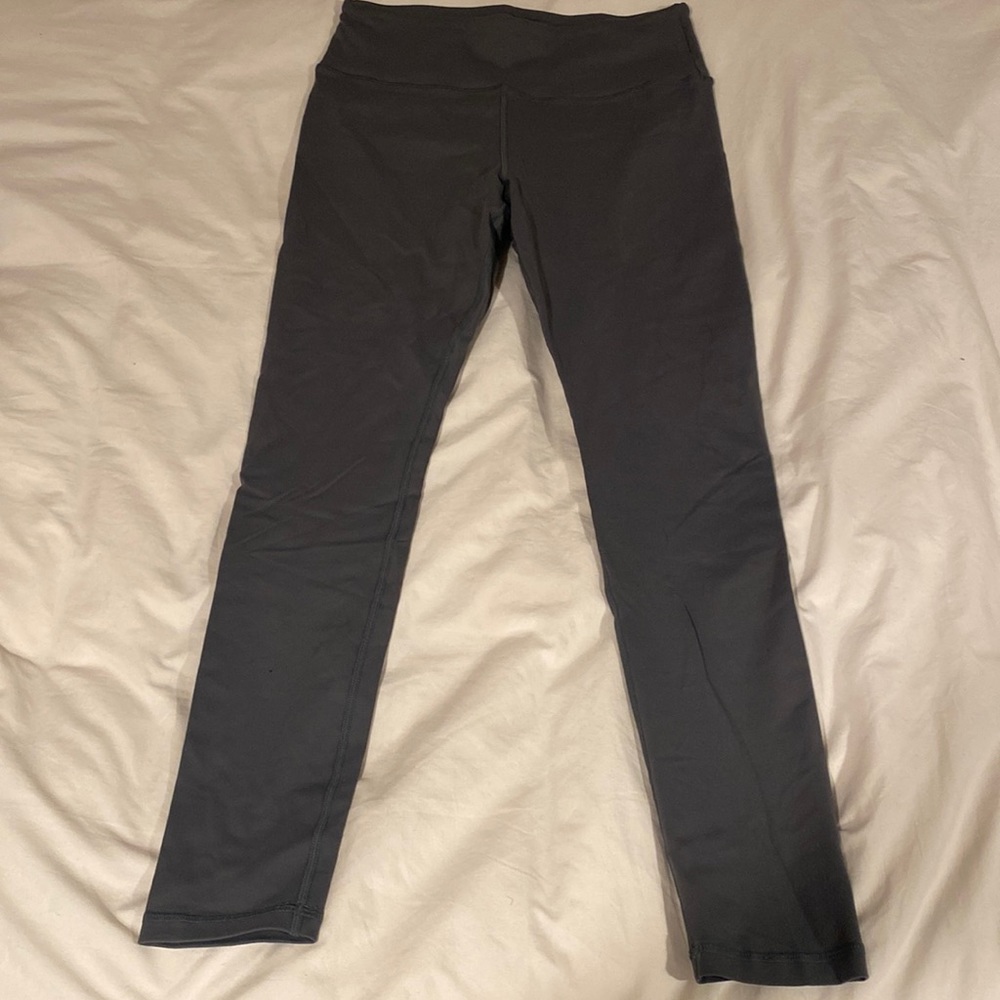 Gray NVGTN scrunch leggings